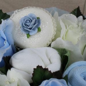 Deluxe Pampering Bouquet Blue - Image 5