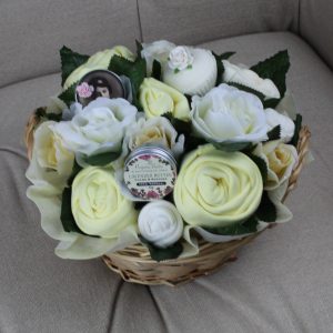 Deluxe Pampering Bouquet Lemon - Baby Clothing Bouquet