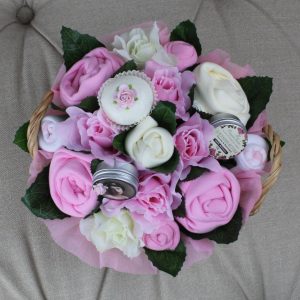 Alternative view of Deluxe Pampering Bouquet Pink