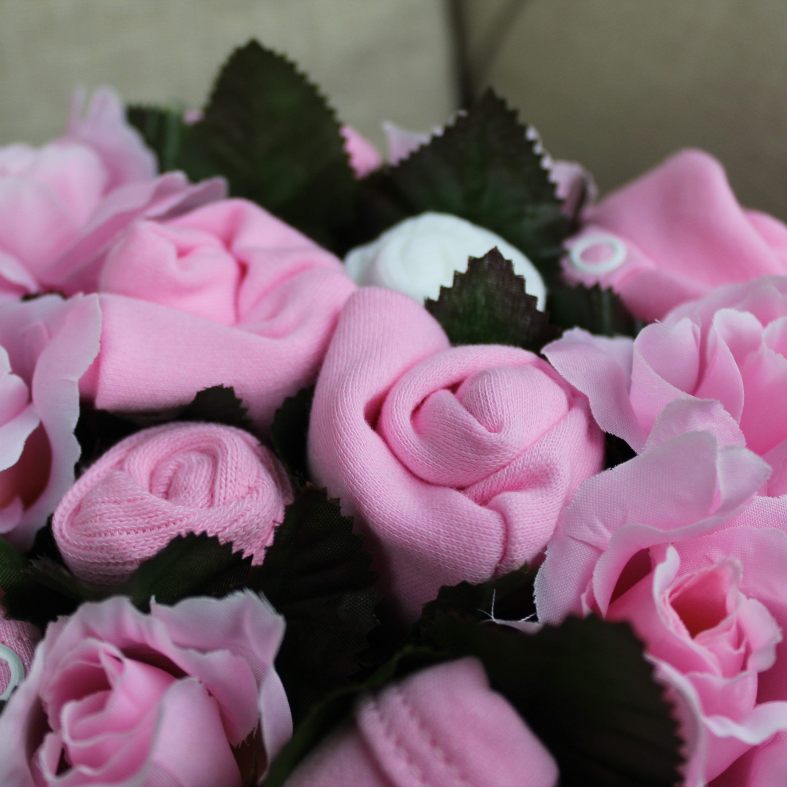 Twins Deluxe Bouquet Pink - Image 4