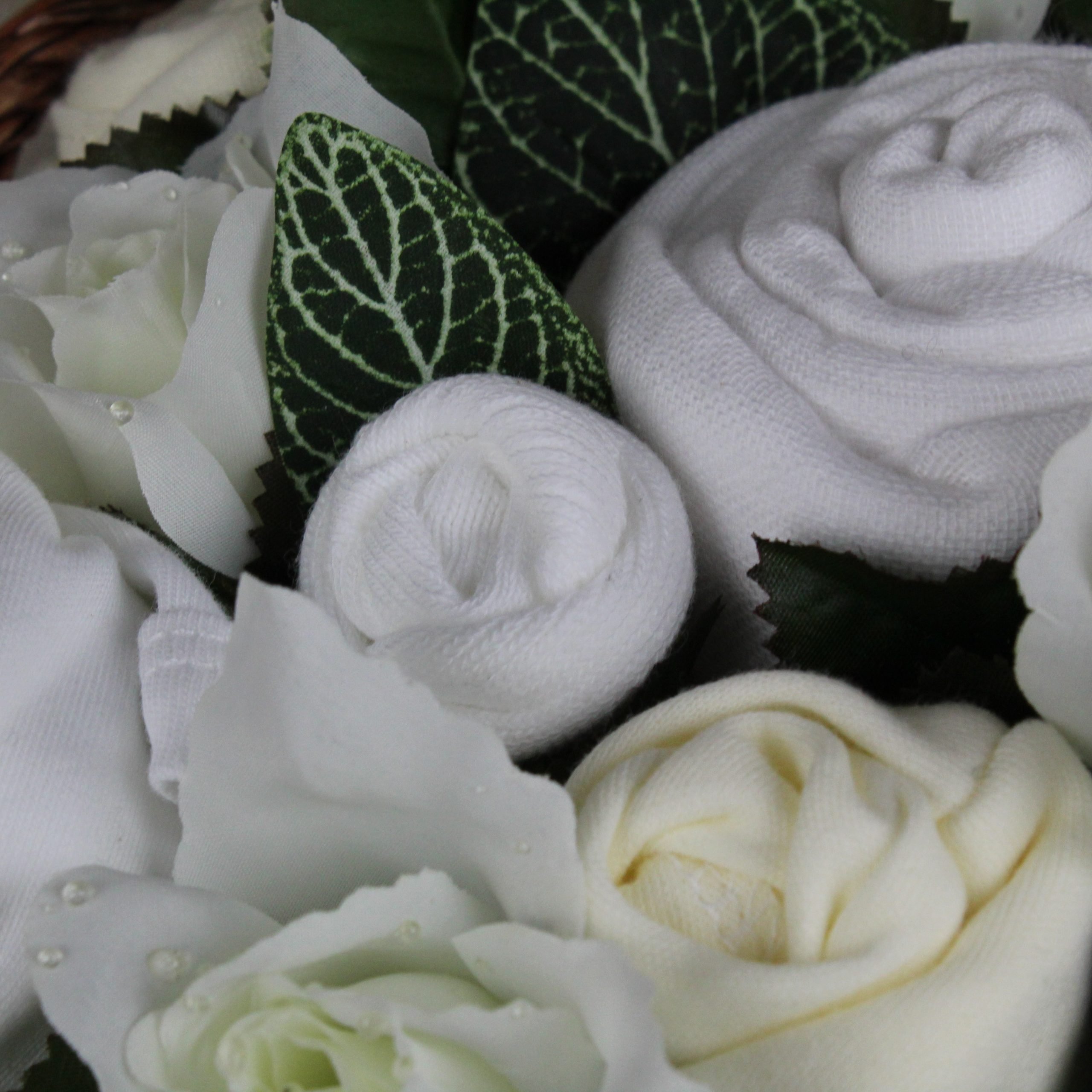 Twins Luxury Bouquet Neutral - Image 3