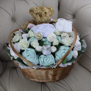 Ultimate Plus Pampering Mint - Baby Clothing Bouquet