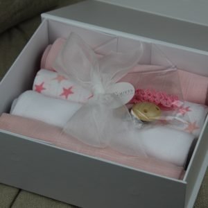 Alternative view of Pink Muslin Cloths Gifted Box